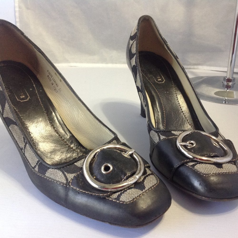Coach Signature Leather Pumps Sz 8 1/2 - Picture 2 of 7